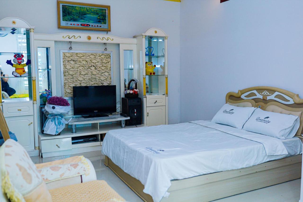 Gio Homestay - Pleiku Eksteriør billede