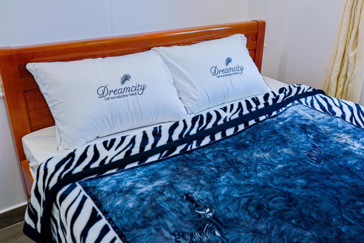 Gio Homestay - Pleiku Eksteriør billede