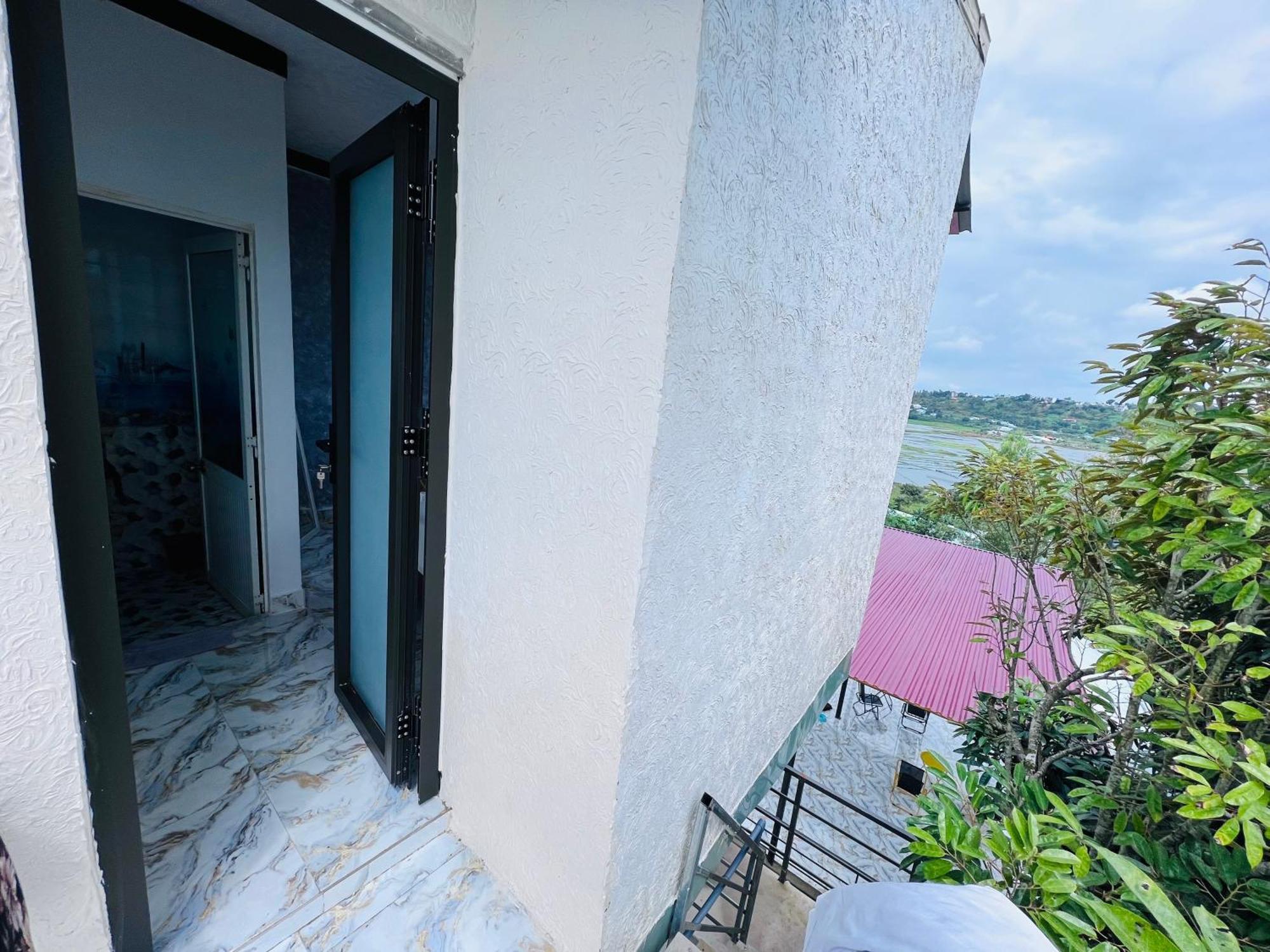 Gio Homestay - Pleiku Eksteriør billede
