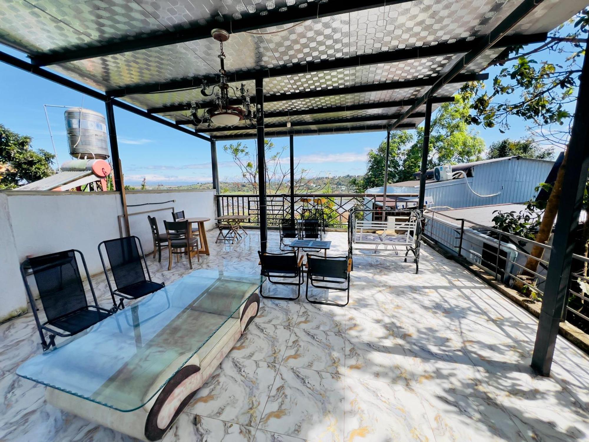 Gio Homestay - Pleiku Eksteriør billede